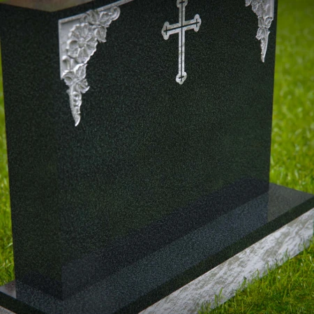 1590 - Traditioneller schwarzer Granit-Grabstein mit graviertem Kreuz & Blumenecken