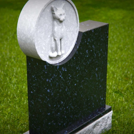 carved cat monument that reflects deep connection for memorials