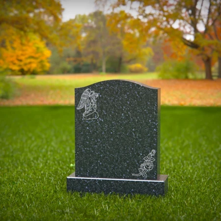 1801 - Elegantes Grabsteindesign im friedlichen Herbstfriedhof