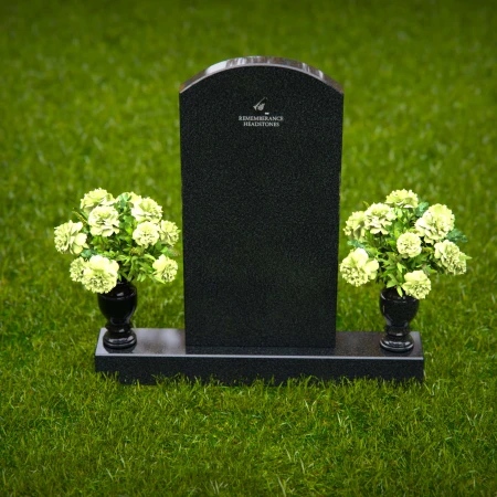 1255 - Timeless Granite Headstone with Polished Finish – A Perfect Memorial Tribute