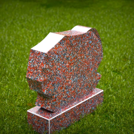 1936 - Abstraktes aufrechtes Denkmal mit modernen Konturen geschnitzt