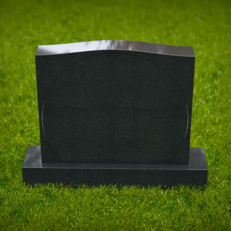 1610 - Minimalistisches Denkmal Grabstein mit subtiler kreisförmiger Gravur