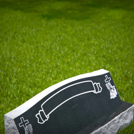 1814 - Low Companion Headstone with Banner, Cross, and Praying Hands Design