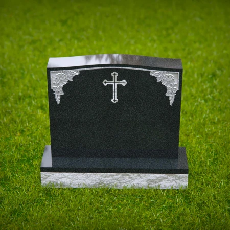1590 - Traditioneller schwarzer Granit-Grabstein mit graviertem Kreuz & Blumenecken