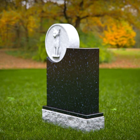 carved cat monument that reflects deep connection for memorials