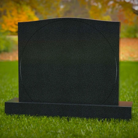 1610 - Minimalistisches Denkmal Grabstein mit subtiler kreisförmiger Gravur