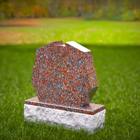 1947 - Geometrischer roter Granit-Grabstein mit Kreuz - Auffälliges Denkmaldesign