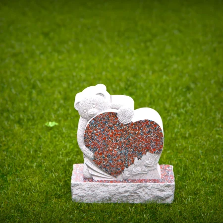 Endearing memorials sculpted for young lives with teddy love