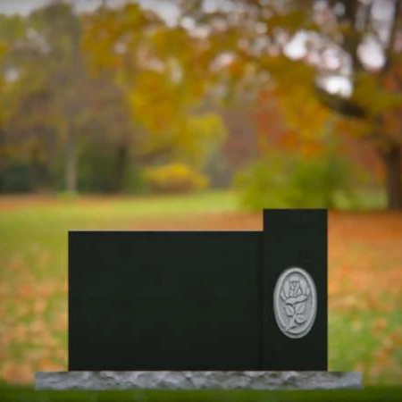 1589 - Modern Black Granite Headstone with Engraved Rose – Elegant Memorial