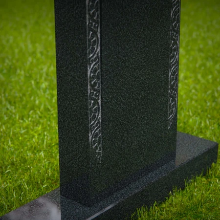 1581 - Lápida Clásica de Granito Negro con Grabado Ornamental en el Lado