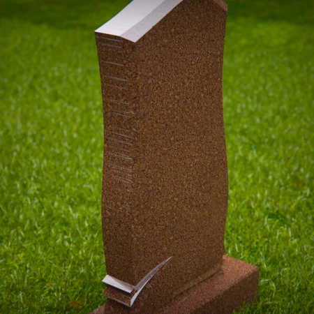 monumental form combining elegance and permanence for memorials