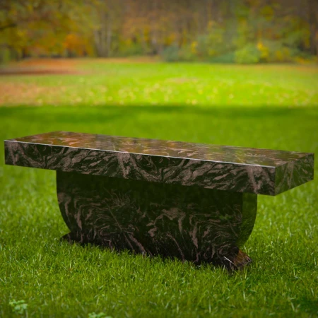 1977 - Gravierte Granit-Gedenkbank mit Tauben und Blumendesign
