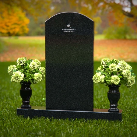 1255 - Timeless Granite Headstone with Polished Finish – A Perfect Memorial Tribute