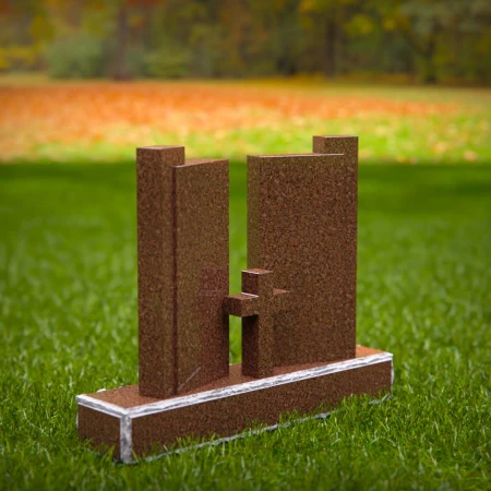 1937 - Modernes aufrechtes Denkmal mit ausgeschnittenem Kreuz und geometrischem Design