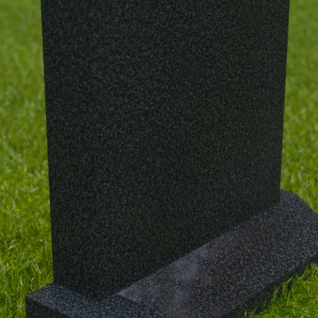 1713 - Lápida Conmemorativa Tradicional Curvada para un Homenaje Eterno