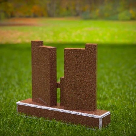 1937 - Modernes aufrechtes Denkmal mit ausgeschnittenem Kreuz und geometrischem Design