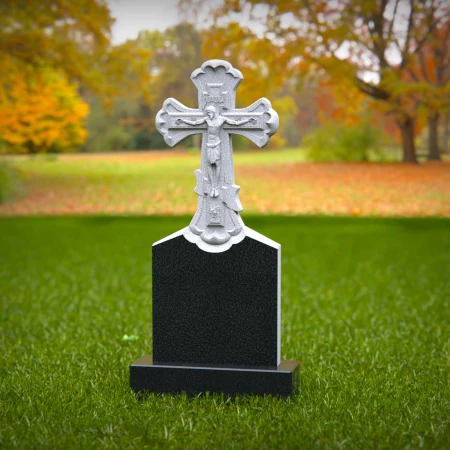1860 - Christliches Kreuz Grabstein mit detaillierter Schnitzerei des Kruzifixes