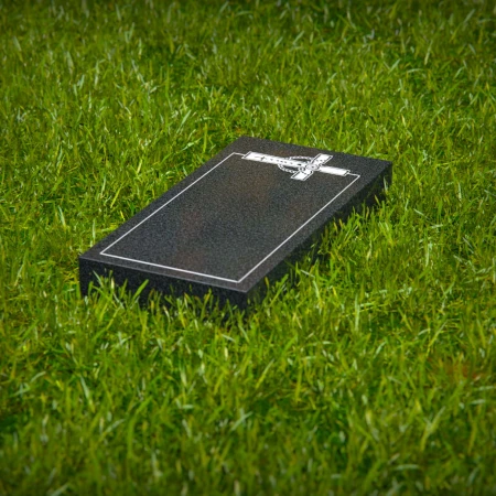 1647 - Flat Granite Grave Marker with Rosary and Cross Engraving